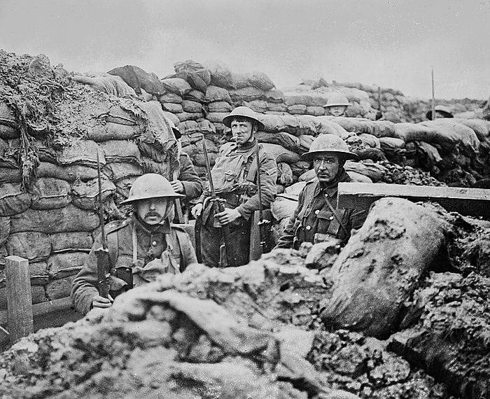 brit-frontline-trench